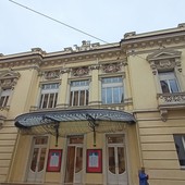 Ventimiglia, al teatro comunale va in scena &quot;12 uomini&quot;: testi originali di Pino Riotto (Foto)