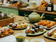 Domenica prossima, l'Osteria del Tempo Stretto ospiterà il Tè delle 5, un evento mensile che propone pregiati tè e dolci artigianali