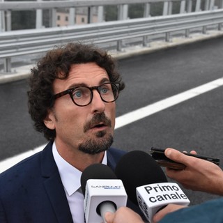 Ponte San Giorgio, Toninelli: &quot;Oggi si ritorna alla normalità. Decreto Genova scritto in punta di diritto&quot; (Video)