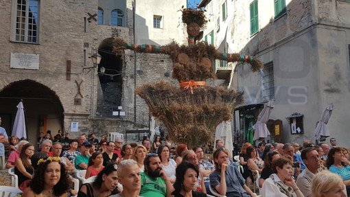 Grande partecipazione di pubblico ieri a Triora in Valle Argentina per ‘Triora Lammas 2019’ (Foto)