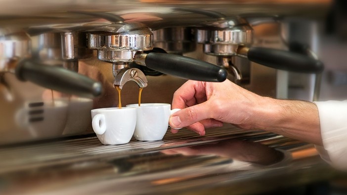 Aumento caffè, i Torrefattori imperiesi di Confcommercio molto preoccupati: &quot;Costretti ad applicare nuovi ritocchi ai prezzi&quot;