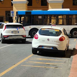 Imperia, badante al lavoro in taxi che non ci sono o sono occupati