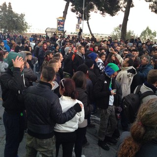 Proteste ad Imperia: manifestanti attaccano dipendenti comunali che stavano uscendo dal municipio