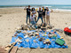 A Santo Stefano al Mare pulizia spiagge green e social, al lavoro anche il famoso Tik Toker Pietro Morello