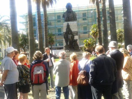 Venerdì il Museo Civico accompagna ‘Alla scoperta di Diano Marina’ con una visita guidata serale al centro storico