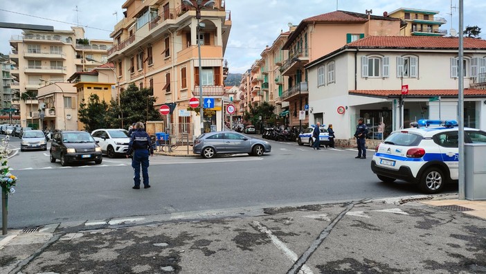 Sanremo: bambino investito in via della Repubblica, trasportato al Pronto Soccorso