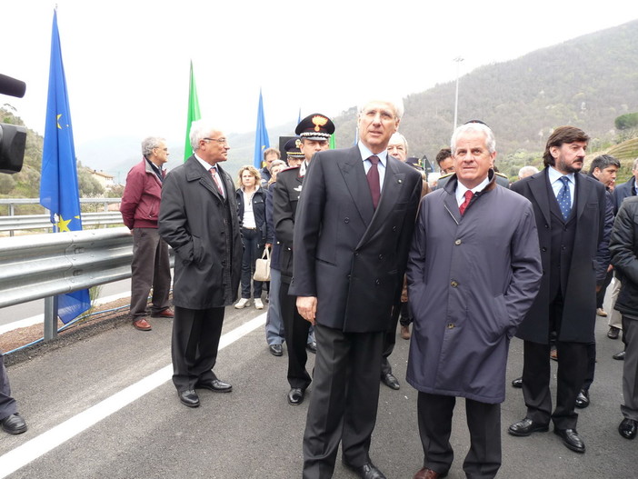 Pieve di Teco: strada inaugurata ieri sarebbe inagibile. Lo scrive il 'Fatto Quotidiano'