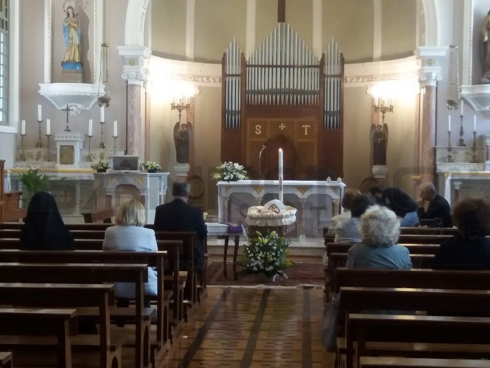 Camera ardente per Monsignor Barabino aperta al pubblico da questo pomeriggio al Seminario