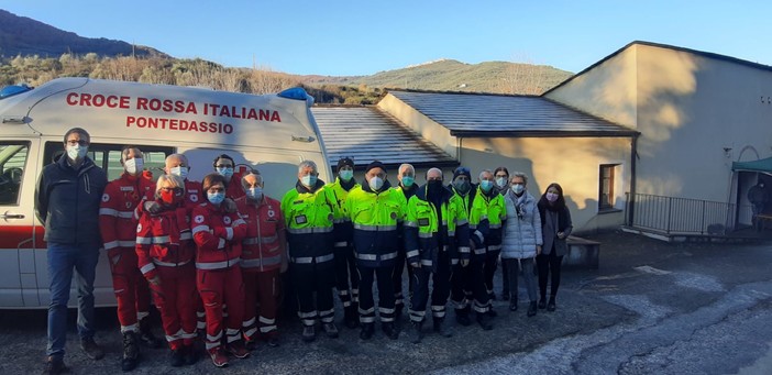 Pontedassio, sinergia proficua tra Comune, Asl e volontari per la vaccinazione anti-covid (foto)