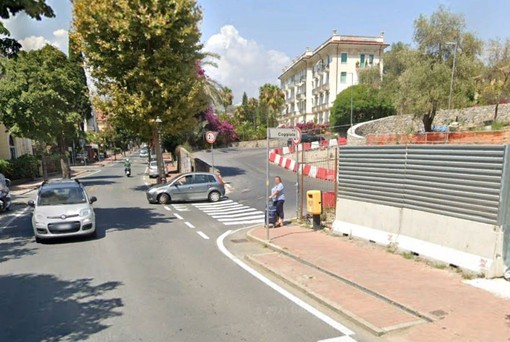 Bordighera:  per lavori da parte di una ditta privata istituito senso unico in Via Coggiola da monte verso mare