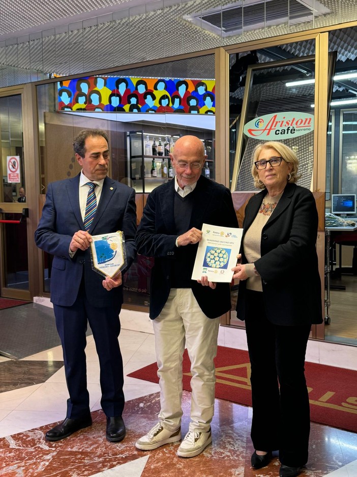 Viaggio alla scoperta dell'Ariston per i soci del Rotary club Sanremo Hanbury: Vacchino Cicerone d'eccezione (foto)