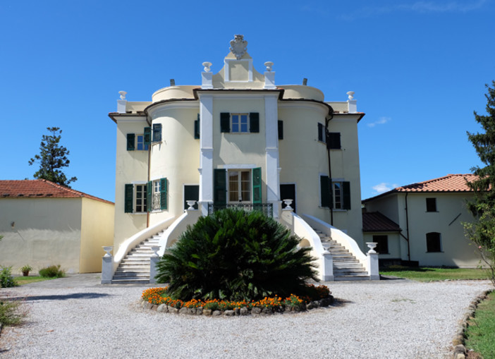 Villa Pratola a Santo Stefano al Magra (SP)