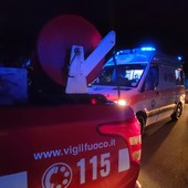 Incidente nella notte a Ventimiglia: auto si ribalta in via Cavour