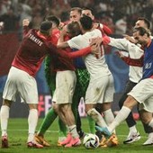 Europei 2024, Turchia di Montella sfiderà l'Olanda ai quarti: battuta l'Austria 2-1