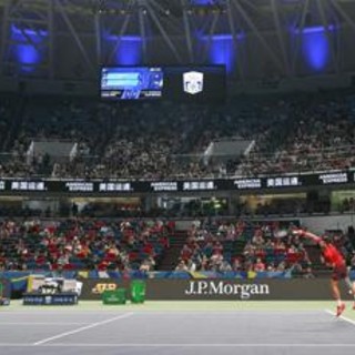 Atp Shanghai, Djokovic travolge Cobolli e vola agli ottavi