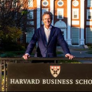 Edizione, la 'discontinuità' di Alessandro Benetton metodo insegnato ad Harvard