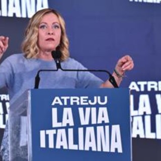 Meloni 'stringe bulloni' centrodestra: &quot;Posta è alta, no egoismi&quot;