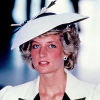 All'asta la più grande collezione di oggetti della principessa Diana