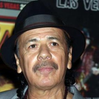 Carlos Santana si è rotto un dito e deve cancellare i concerti