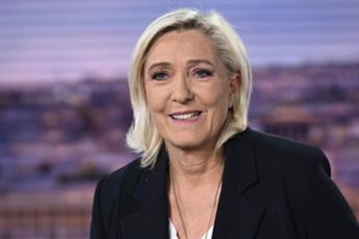 Francia, Marine Le Pen: &quot;Se vinciamo faremo governo di unità nazionale&quot;