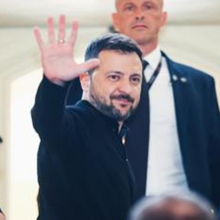 Ucraina, Zelensky: &quot;Italia sta facendo di tutto per la pace&quot;