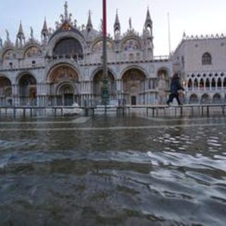 Acqua alta oggi a Venezia, previsto picco di marea a 110 centimetri