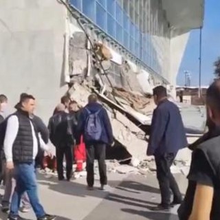 Serbia, crolla tettoia stazione Novi Sad: 8 morti