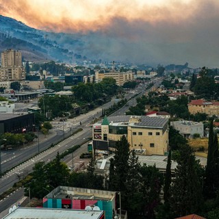 Più di 100 razzi lanciati dal Libano sul nord di Israele