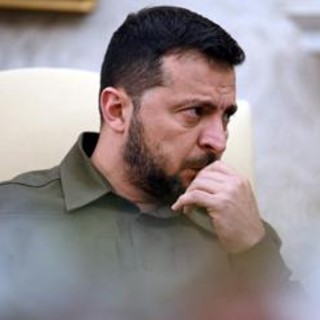 Zelensky ordina nuove 'purghe': &quot;Via chi non sceglie l'Ucraina&quot;