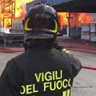 Vicenza, esplosione in azienda di pile a Trissino. Comune: &quot;State a casa&quot;