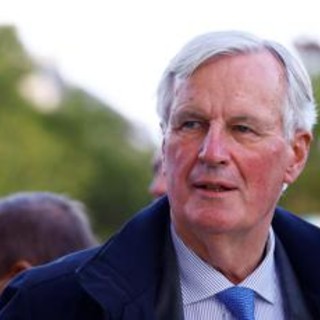 Francia, l'Eliseo annuncia il nuovo governo Barnier