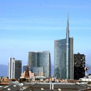 Unicredit e Commerzbank: la partita si gioca su governance, dipendenti e sede