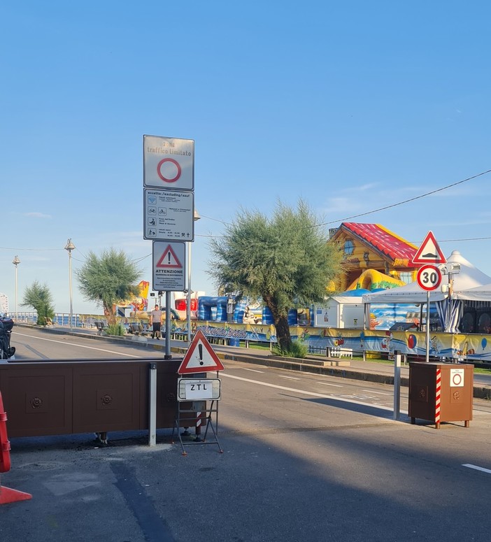 Vallecrosia, la minoranza chiede un consiglio comunale straordinario sulla Ztl del lungomare